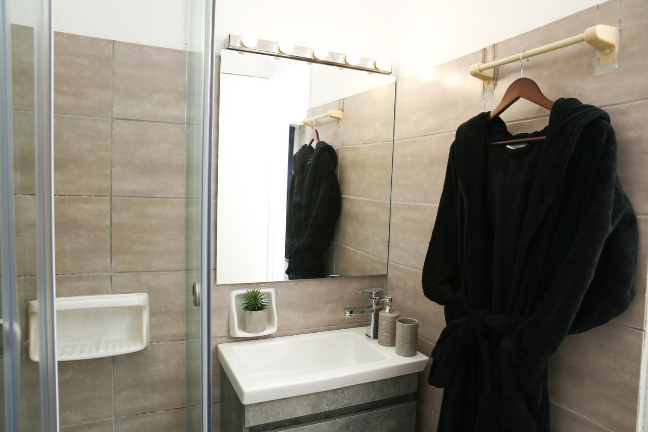 Luxury Apartments Christos 고우비아 외부 사진