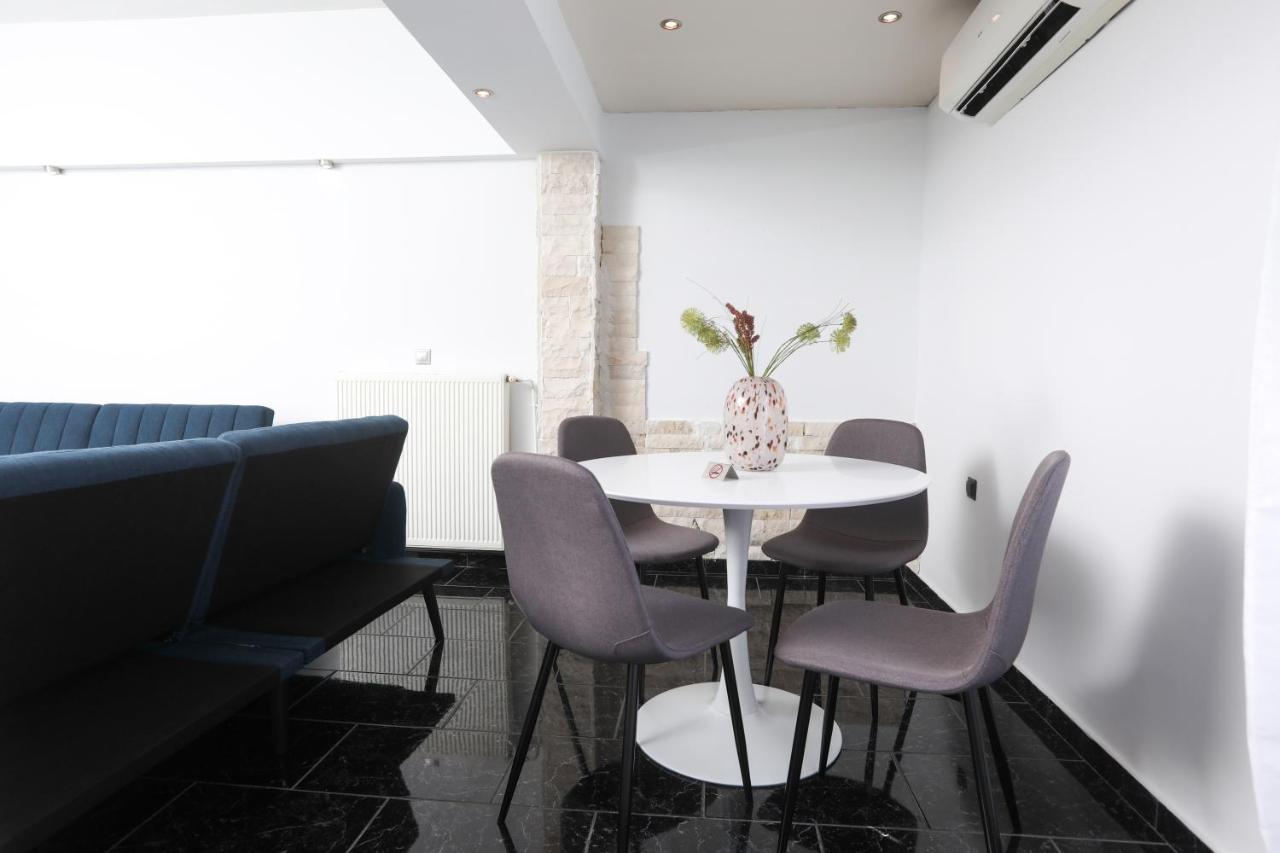Luxury Apartments Christos 고우비아 외부 사진