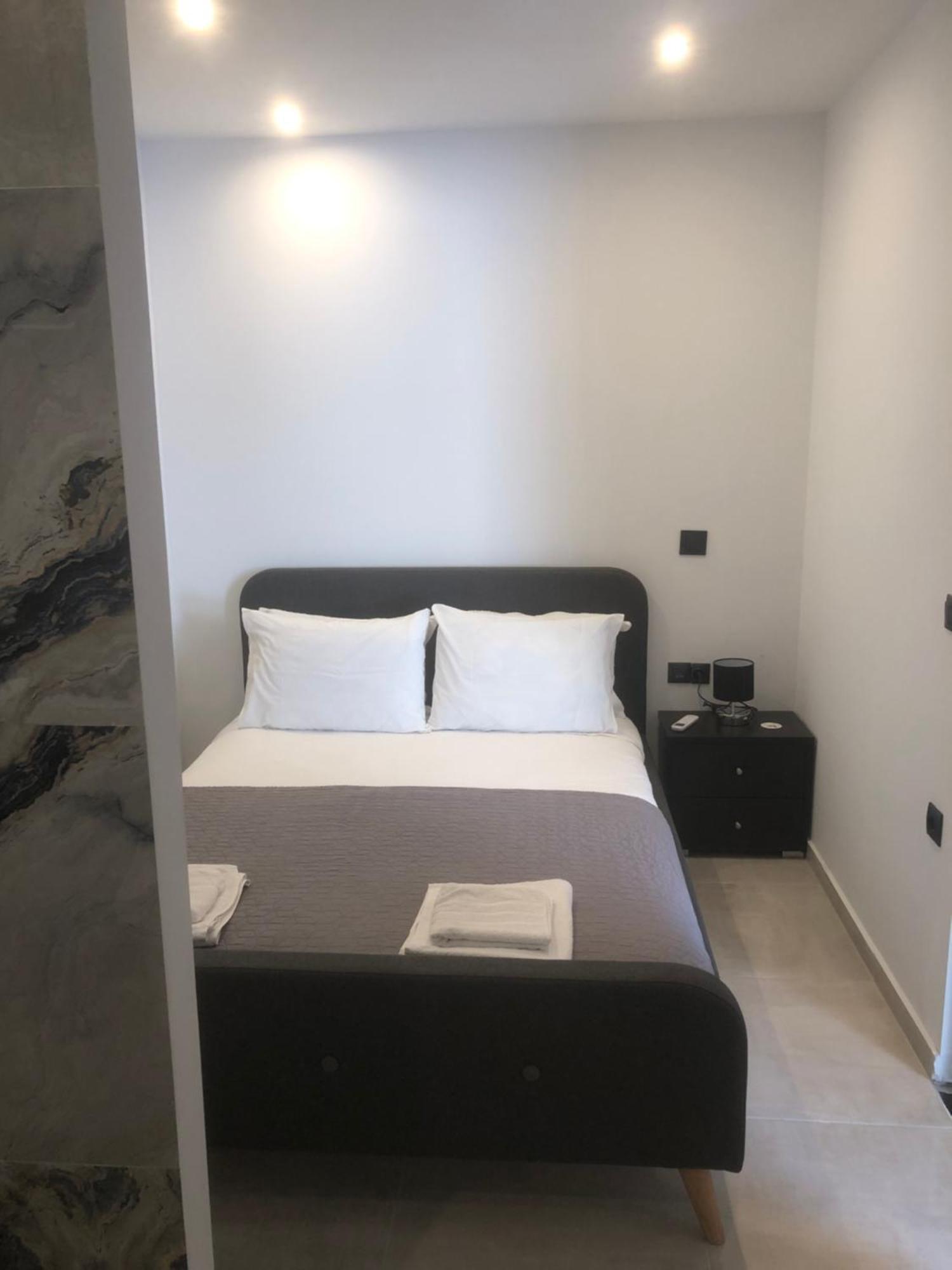 Luxury Apartments Christos 고우비아 외부 사진