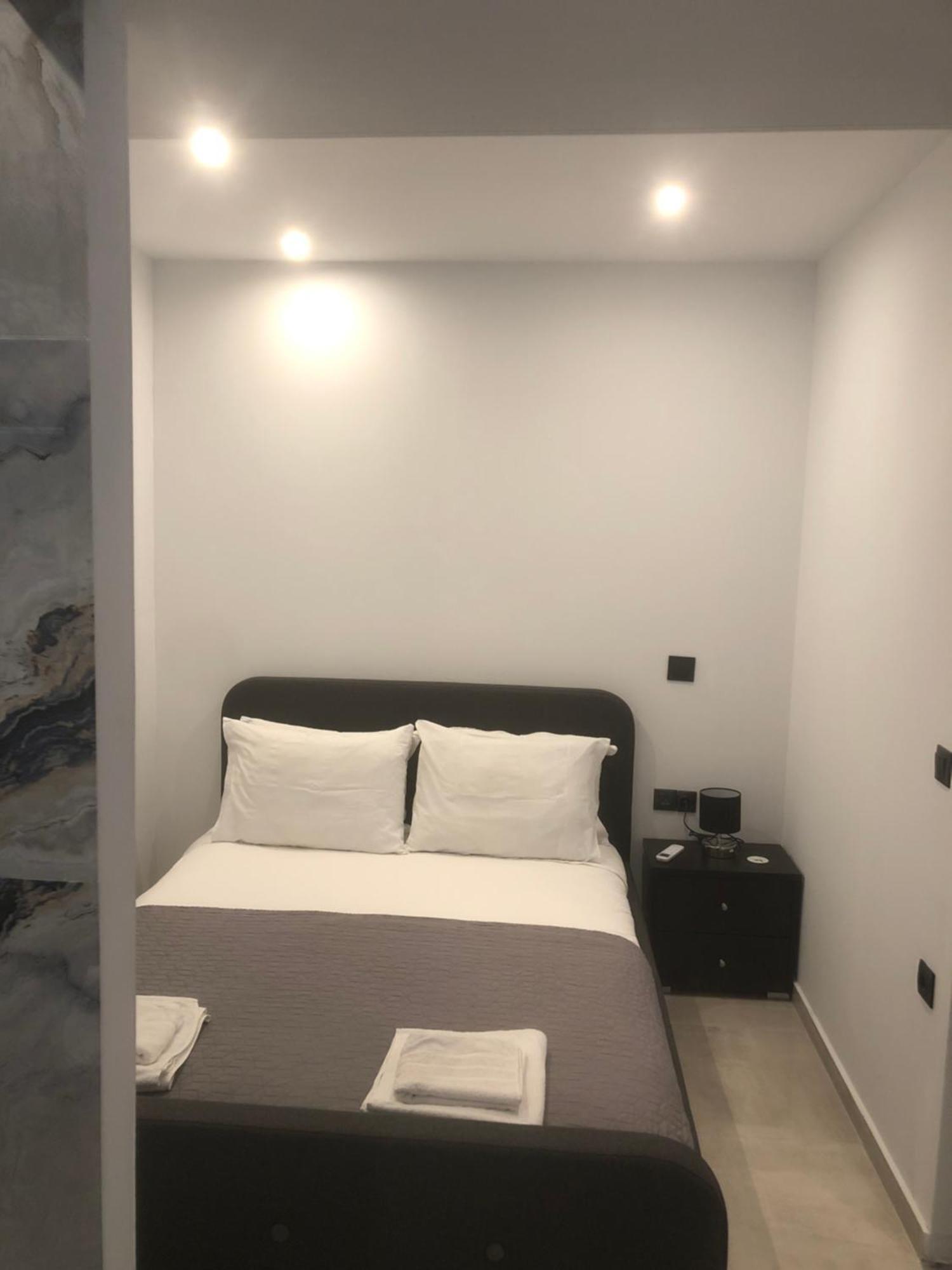 Luxury Apartments Christos 고우비아 외부 사진