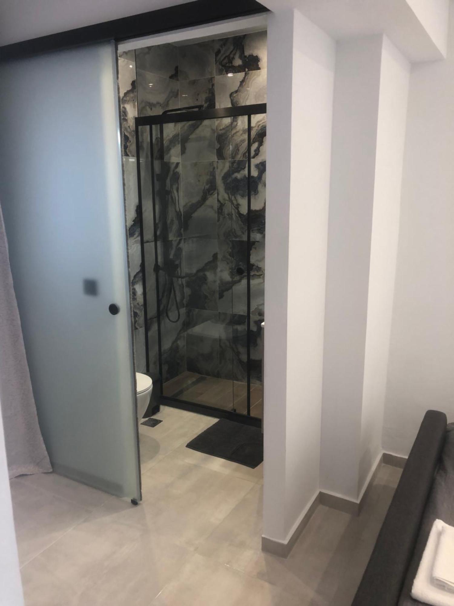 Luxury Apartments Christos 고우비아 외부 사진